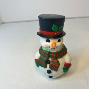 4” AVON TOP HAT SALT AND PEPPER SHAKER SET GIFT COLLECTION‎ SNOWMAN CHRISTMAS.